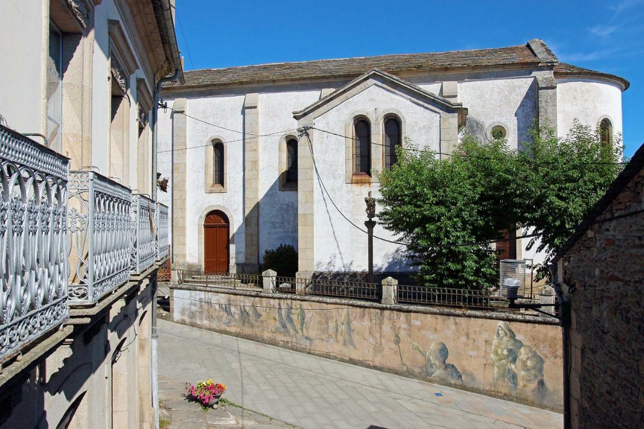 Aqua Rooms Sarria Exterior photo